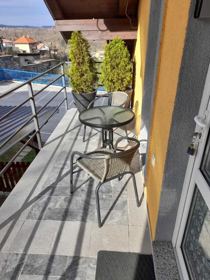Appartement Studio Apartman Pavletic à Slunj Extérieur photo